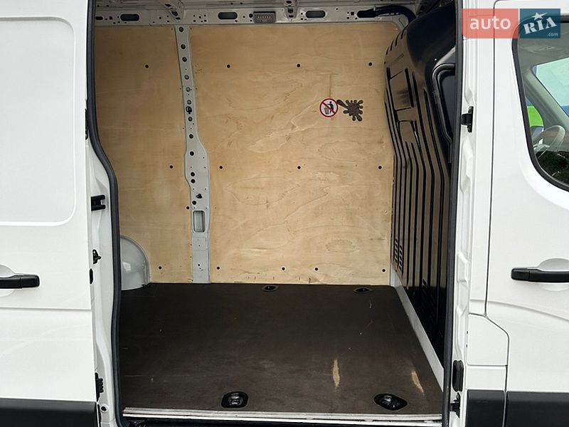 Грузовой фургон Renault Master 2021 в Дубно