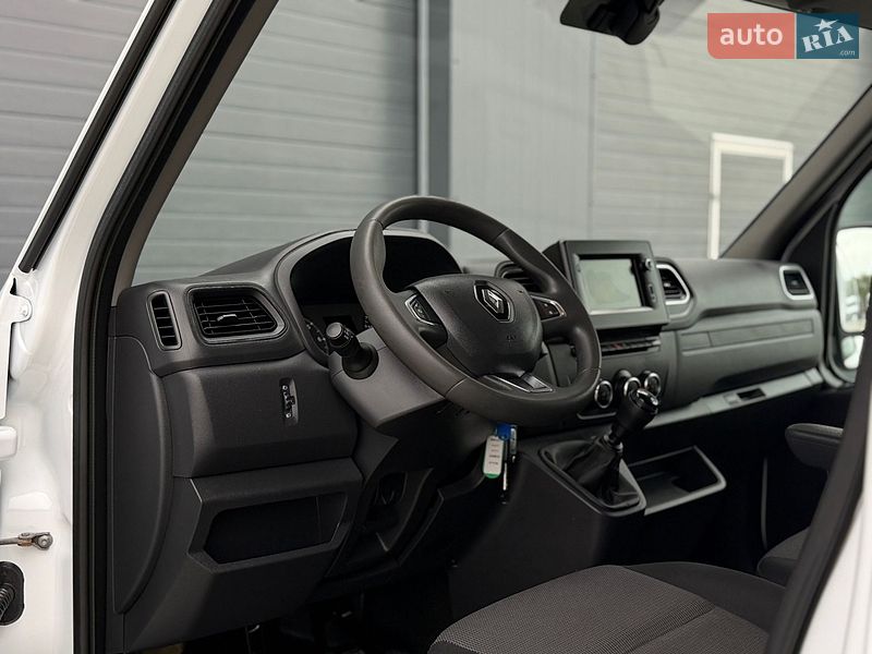 Грузовой фургон Renault Master 2022 в Дубно