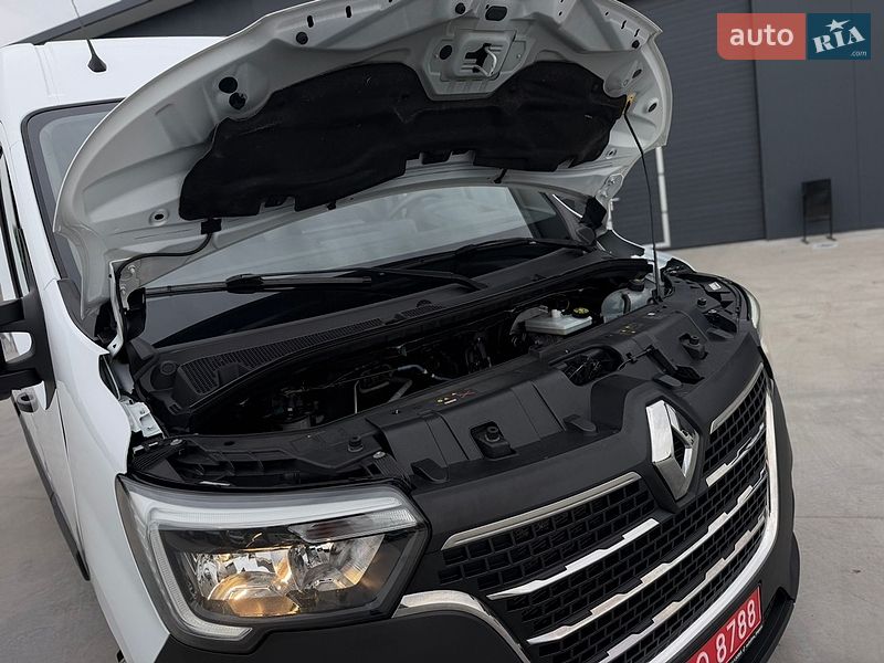 Грузовой фургон Renault Master 2022 в Дубно