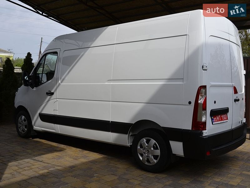 Вантажний фургон Renault Master 2018 в Полтаві