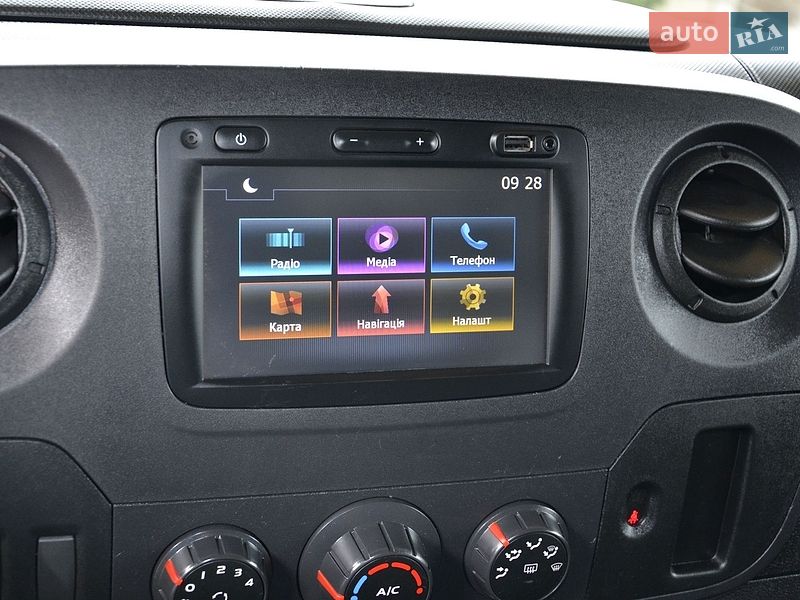 Вантажний фургон Renault Master 2018 в Полтаві