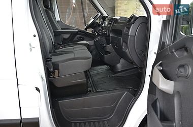 Вантажний фургон Renault Master 2018 в Полтаві