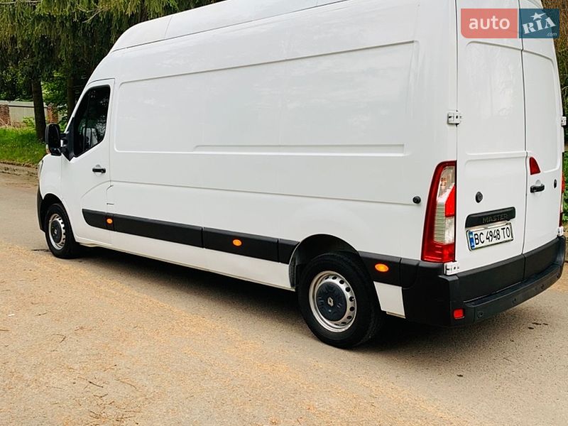 Вантажний фургон Renault Master 2020 в Львові