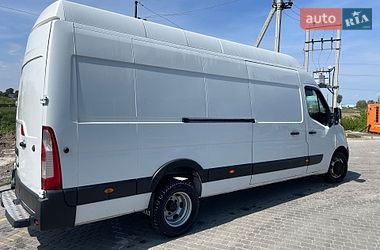 Вантажний фургон Renault Master 2013 в Львові