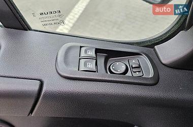 Вантажний фургон Renault Master 2022 в Львові