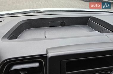Вантажний фургон Renault Master 2022 в Львові