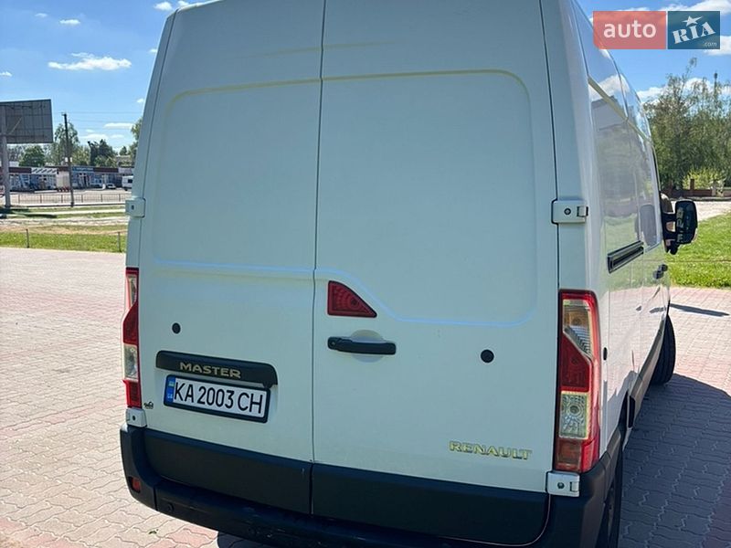Грузовой фургон Renault Master 2015 в Киеве