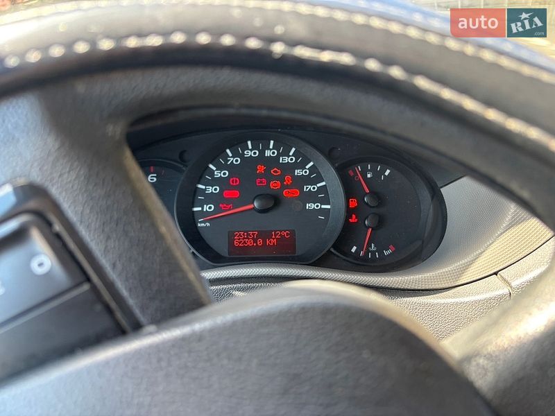 Грузовой фургон Renault Master 2015 в Киеве