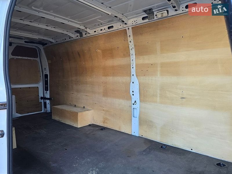 Грузовой фургон Renault Master 2018 в Дубно
