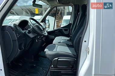 Грузовой фургон Renault Master 2018 в Хусте