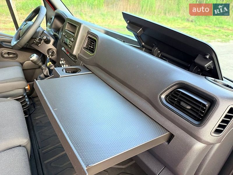 Тентованый Renault Master 2021 в Киеве