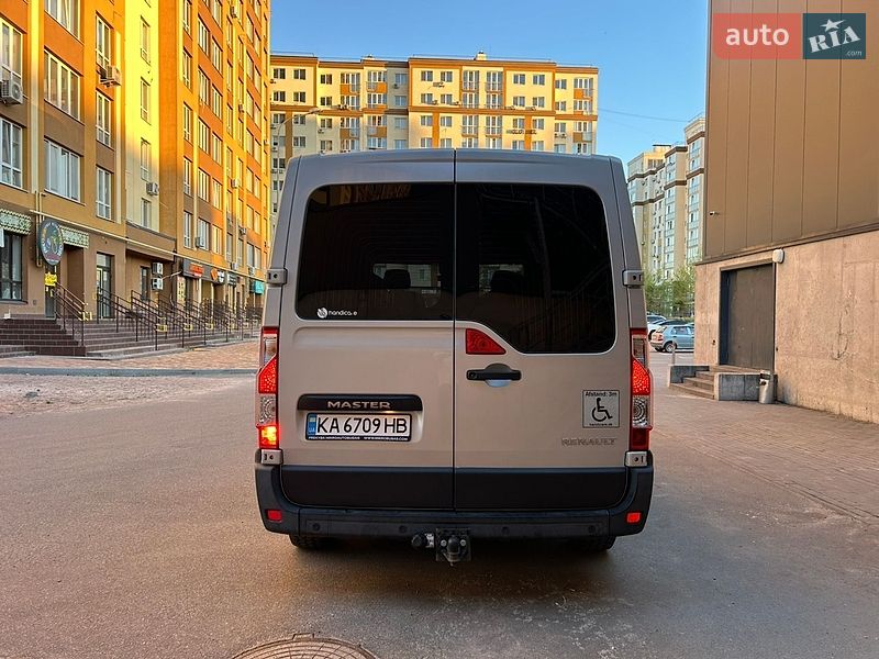 Минивэн Renault Master 2013 в Киеве