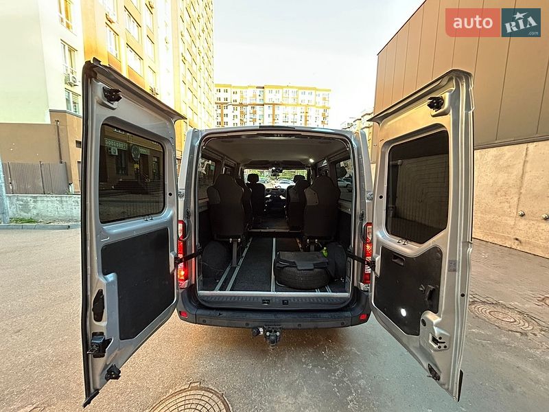 Минивэн Renault Master 2013 в Киеве