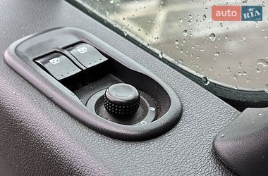 Вантажний фургон Renault Master 2016 в Ковелі