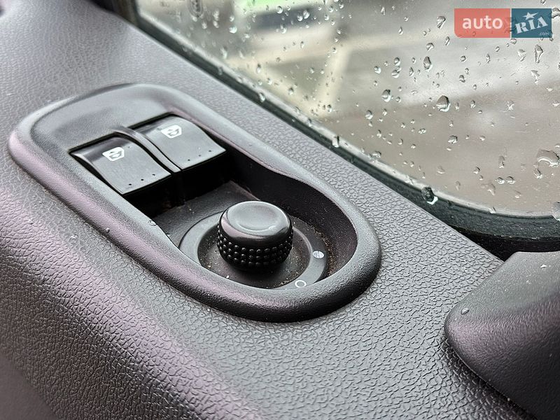 Вантажний фургон Renault Master 2016 в Ковелі