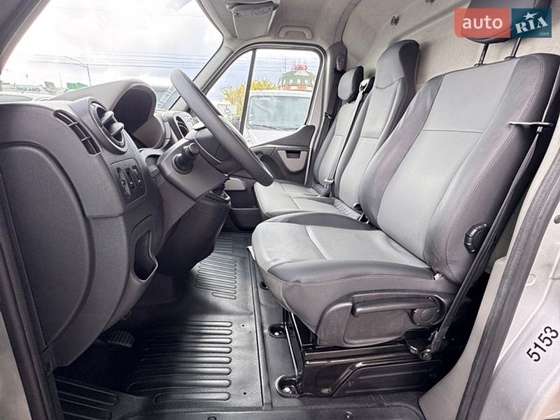 Грузовой фургон Renault Master 2017 в Киеве