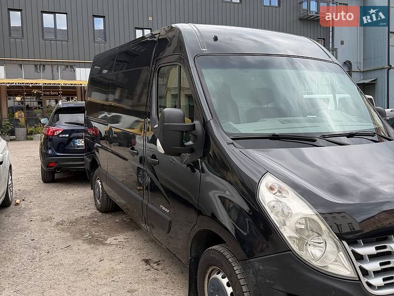 Грузовой фургон Renault Master 2010 в Львове