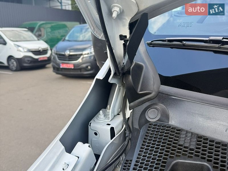 Грузовой фургон Renault Master 2021 в Луцке