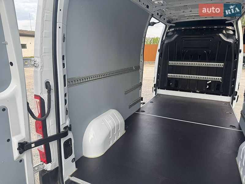 Грузовой фургон Renault Master 2021 в Житомире