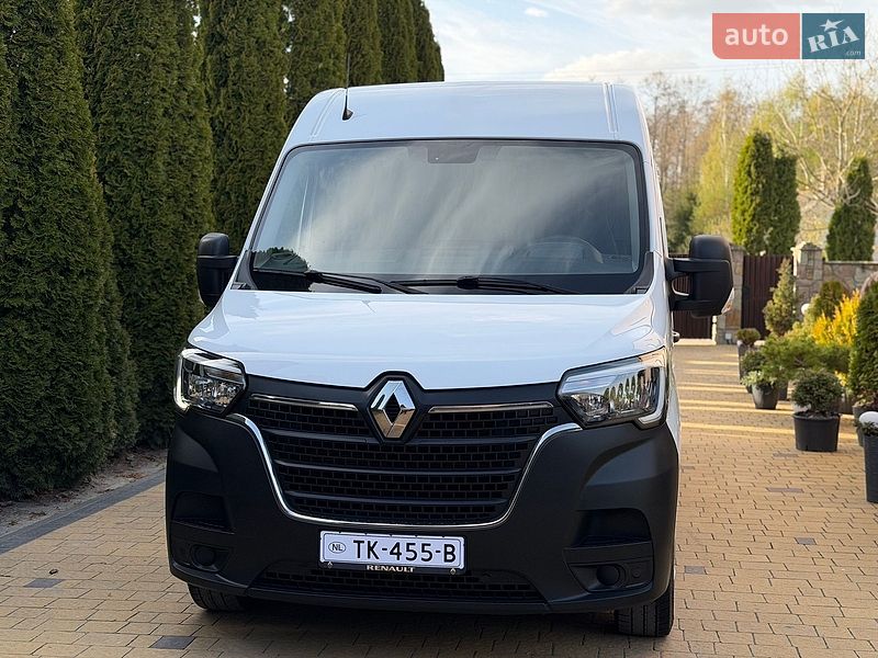 Вантажний фургон Renault Master 2022 в Радивиліві