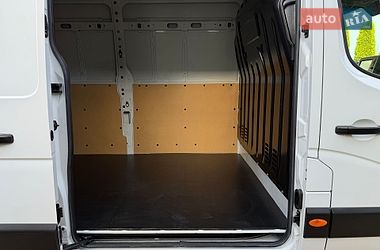 Вантажний фургон Renault Master 2022 в Радивиліві