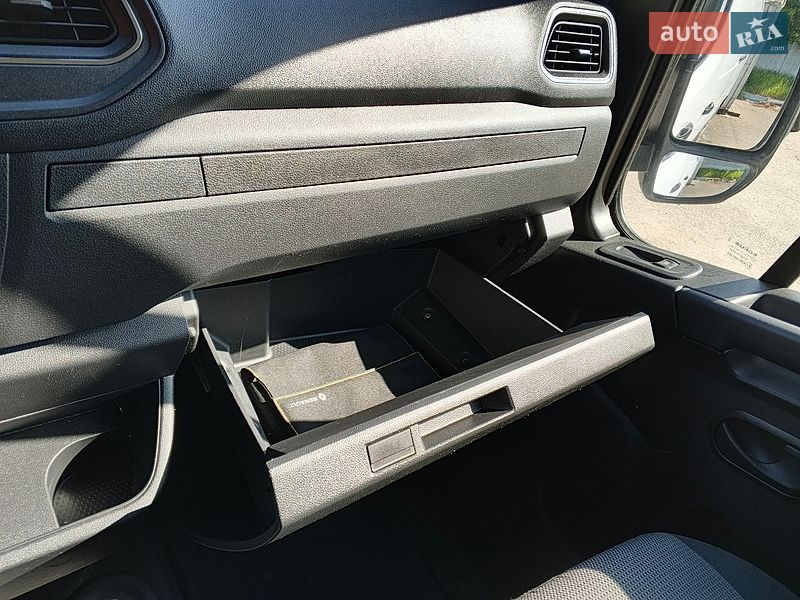 Грузовой фургон Renault Master 2021 в Киеве