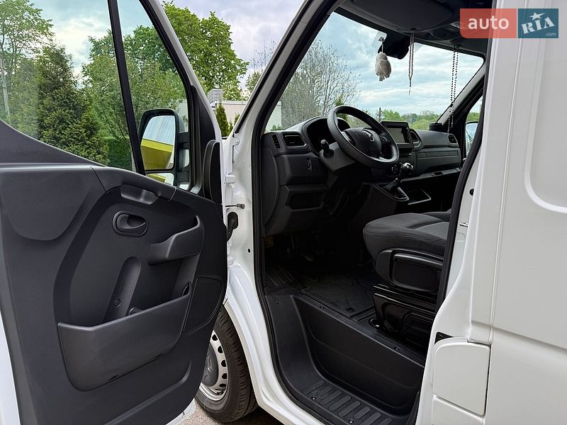 Микроавтобус грузовой (до 3,5т) Renault Master 2022 в Львове