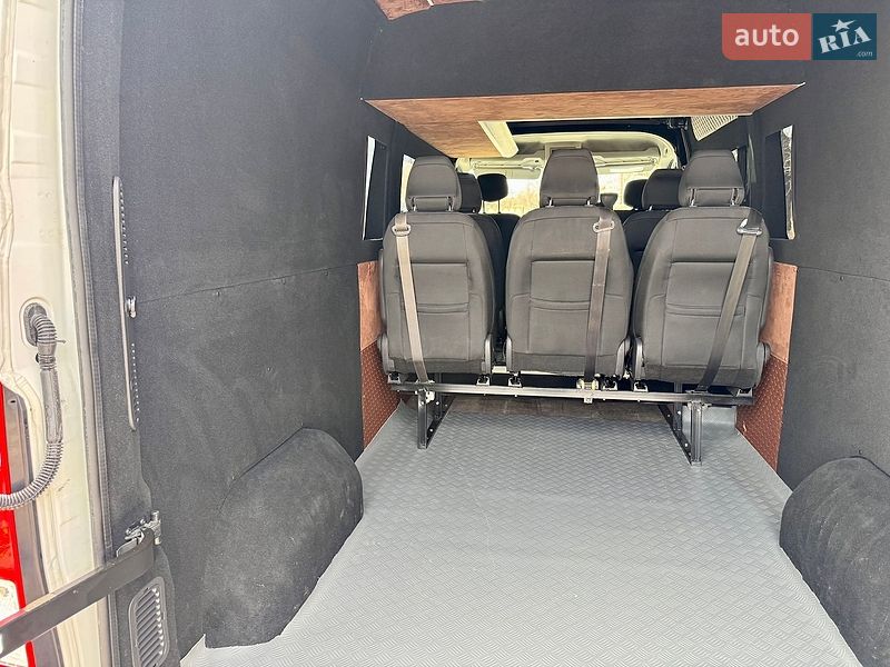 Грузопассажирский фургон Renault Master 2019 в Калуше