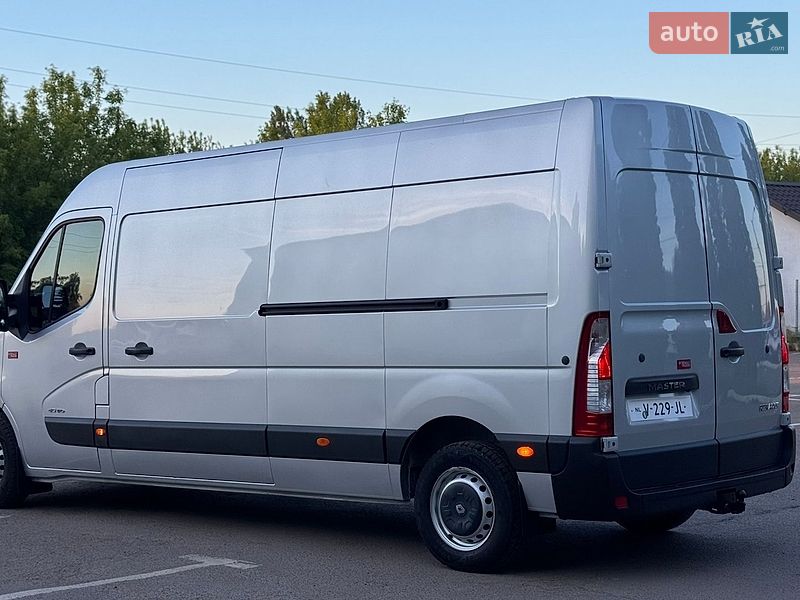 Грузовой фургон Renault Master 2018 в Дубно