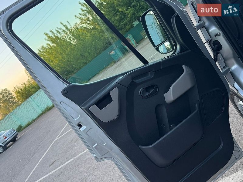 Грузовой фургон Renault Master 2018 в Дубно