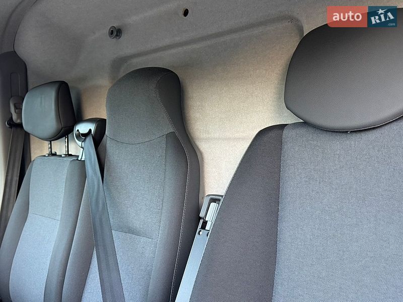 Грузовой фургон Renault Master 2018 в Дубно