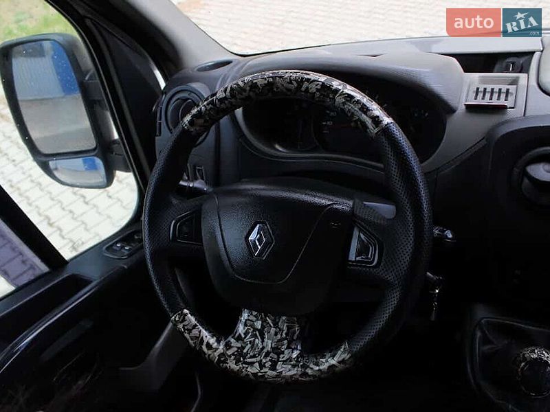 Вантажний фургон Renault Master 2016 в Ковелі