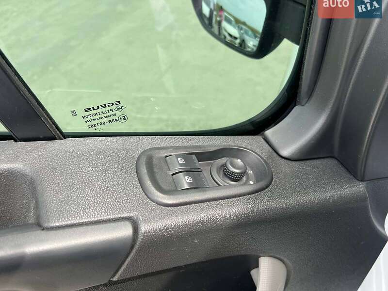 Грузовой фургон Renault Master 2018 в Львове
