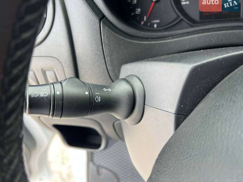 Грузовой фургон Renault Master 2018 в Львове