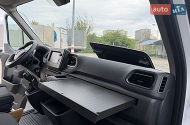 Грузовой фургон Renault Master 2023 в Дубно
