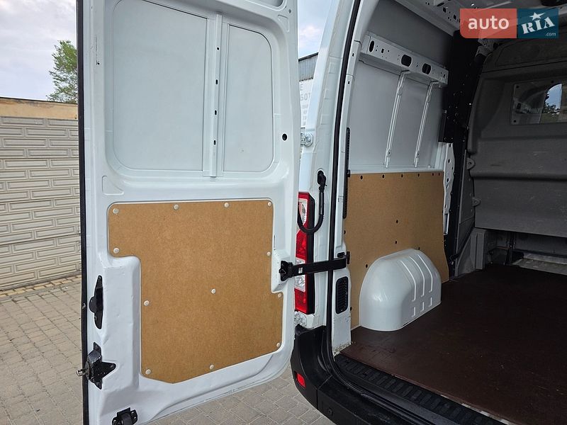 Грузопассажирский фургон Renault Master 2017 в Одессе