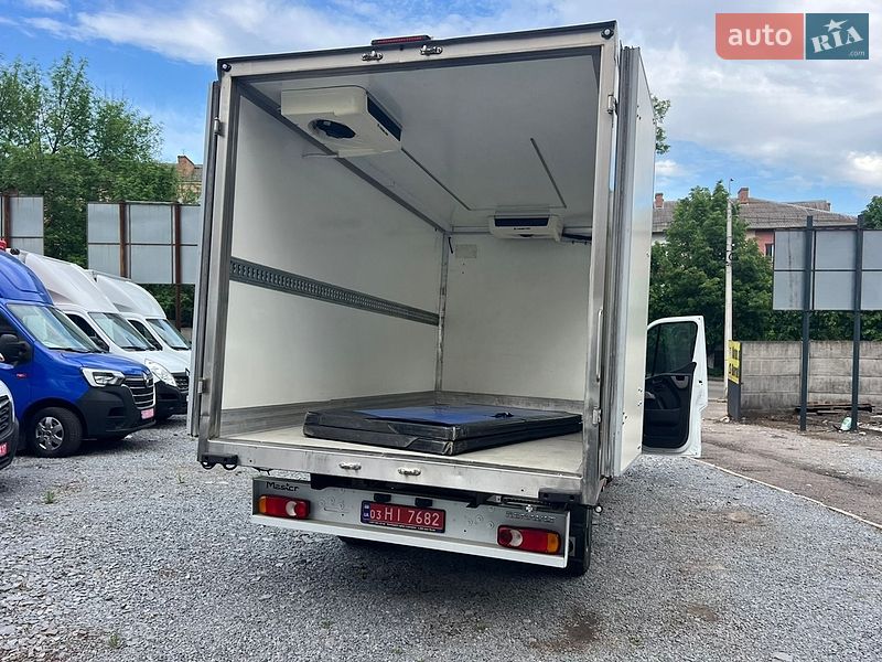 Другие грузовики Renault Master 2017 в Ровно