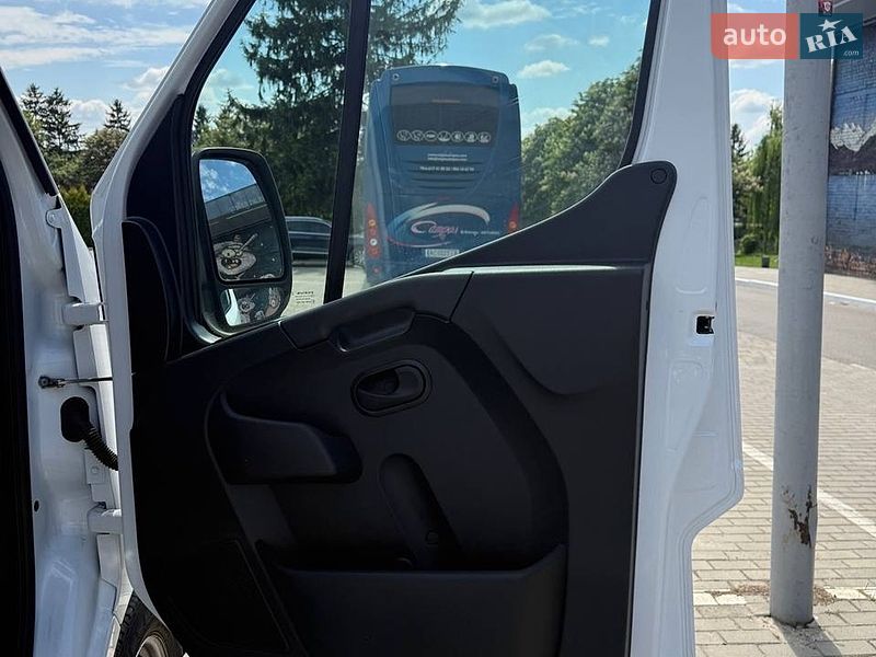 Грузовой фургон Renault Master 2022 в Луцке