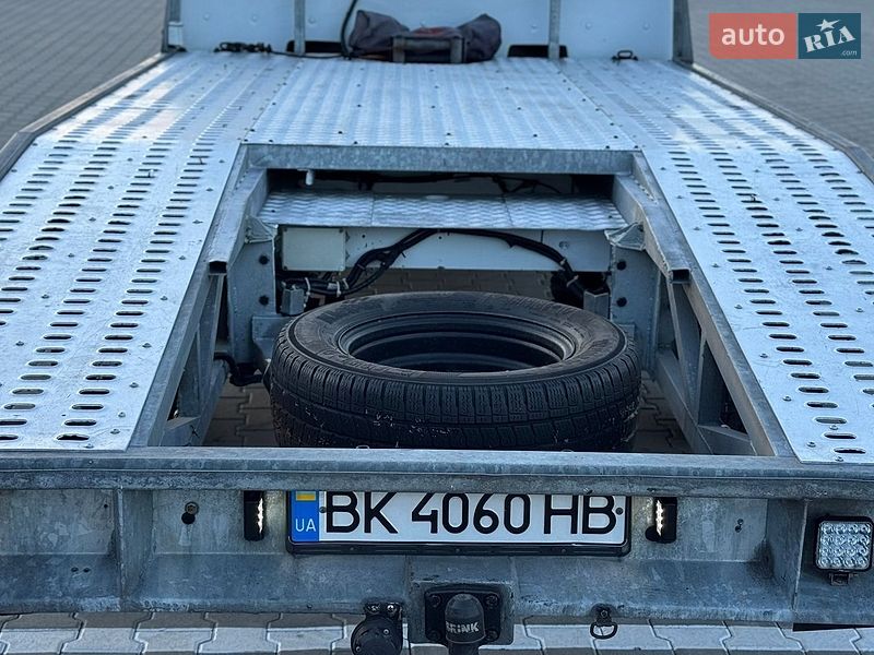 Автовоз Renault Master 2015 в Дубно