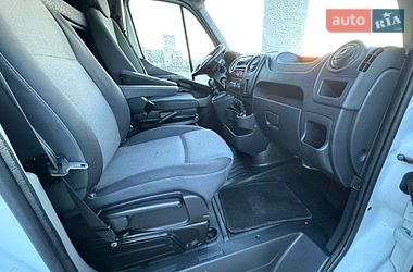 Автовоз Renault Master 2015 в Дубно