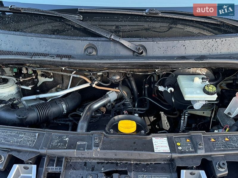 Автовоз Renault Master 2015 в Дубно