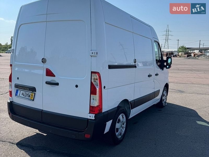 Грузовой фургон Renault Master 2020 в Ужгороде