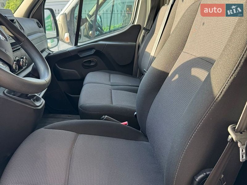 Грузовой фургон Renault Master 2022 в Луцке