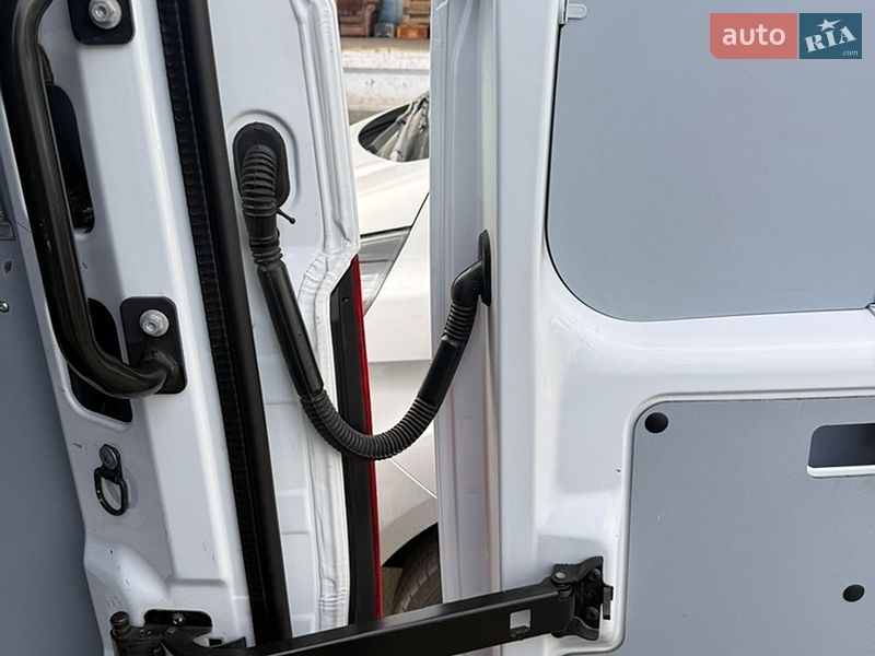 Грузовой фургон Renault Master 2021 в Луцке