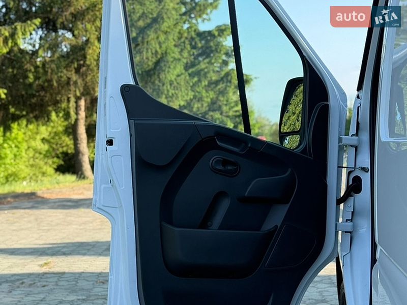 Вантажний фургон Renault Master 2022 в Дубні фото 24 Вантажний фургон Renault Master 2022 в Дубні