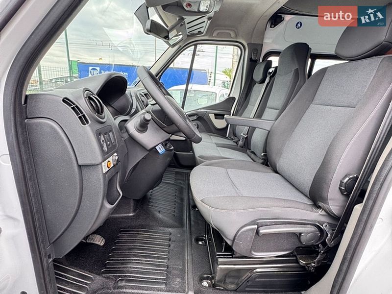 Грузопассажирский фургон Renault Master 2018 в Киеве фото 14 Грузопассажирский фургон Renault Master 2018 в Киеве