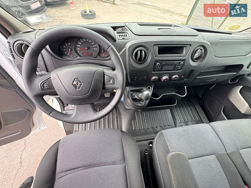 Грузопассажирский фургон Renault Master 2018 в Киеве фото 19 Грузопассажирский фургон Renault Master 2018 в Киеве