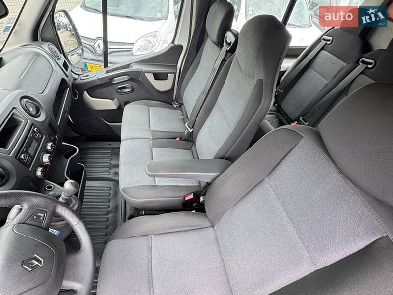Грузопассажирский фургон Renault Master 2018 в Киеве фото 24 Грузопассажирский фургон Renault Master 2018 в Киеве