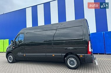 Вантажний фургон Renault Master 2017 в Рівному