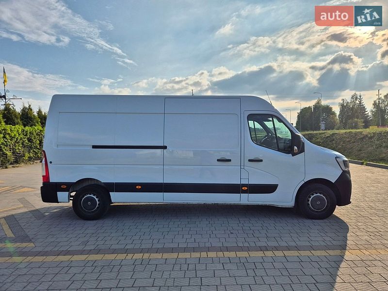 Грузовой фургон Renault Master 2020 в Стрые